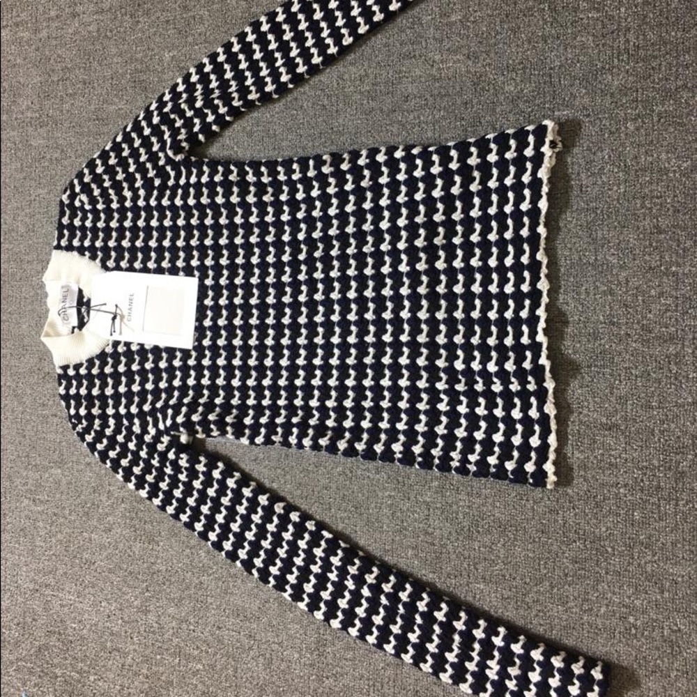 Chanel sweater